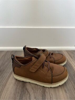 Stride Rite Brown/Tan Hook-and-Loop Kids Sneakers